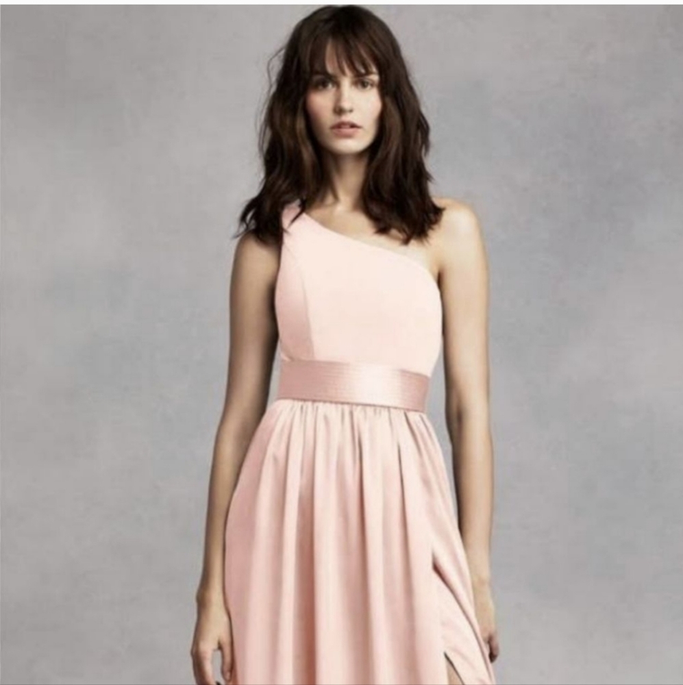 Vera Wang White bridesmaid dress in light pink